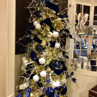 Blue tree!
