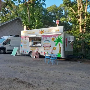 a food truck parked in a parking lot