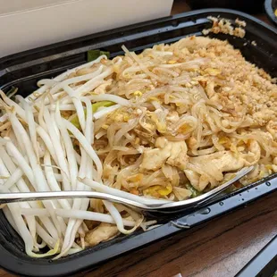 Pineapple Thai Cuisine - pad thai (chicken $12.95) to go 2/2023