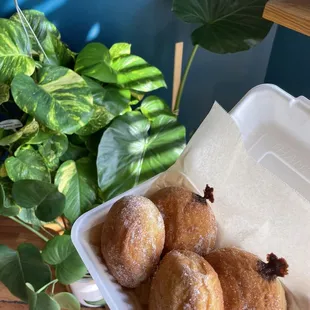 Manasaldas Nutella and regular