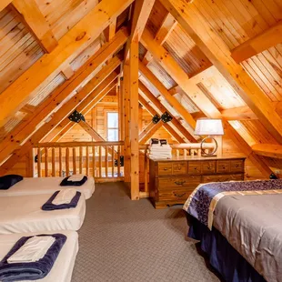 N-Northwood Two Bedroom Chalet with Loft