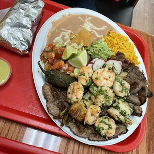 Mar y Tierra platter