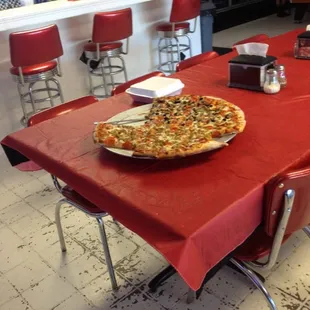 Delicious party size (24") pizza!!!