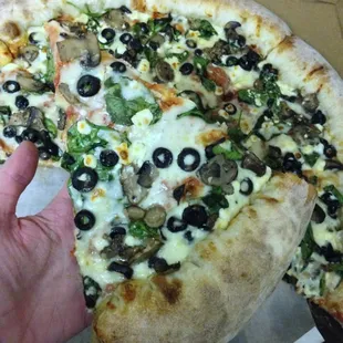 20" stuffed crust - huge slices!