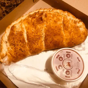 Pepperoni calzone/sauce