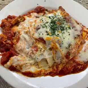 a plate of lasagna