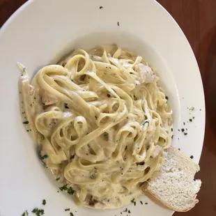 Fettuccine Alfredo