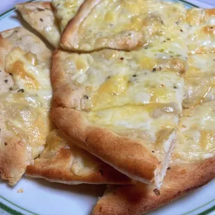 Fontina Cheese White Pizza