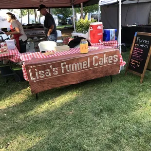 Funnel cakes! They looked good!