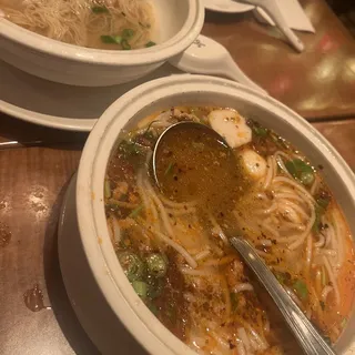 YingNan Rice Noodle Soup