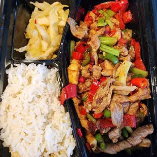 Hunan beef lunch special.