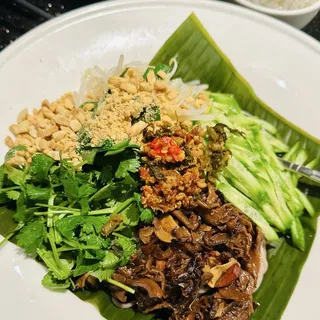 Cold Rice Noodles with Oil Mushrooms