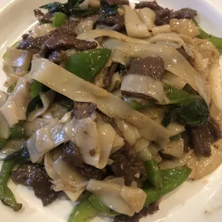 PAD KI MAO (drunken noodle)