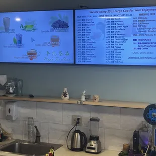 Bubble tea and smoothie menu