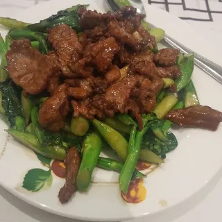 Tenderloin Beef With Chinese Bok Choy or Baby Greens