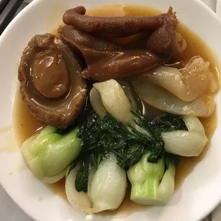 Baby Bok-Choy with Garlic Sauce