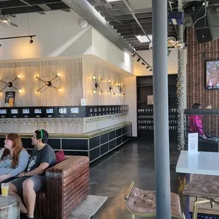 Upstairs seats and taps