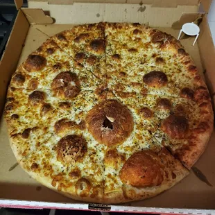 Sza Sza white pizza without tomatoes.