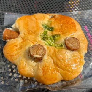 Chicken Sausage with Green Onion Bun