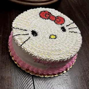 Hello Kitty Mango Cake