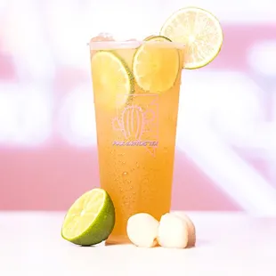 Lemon lychee green tea