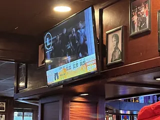 Logie’s On The Corner