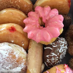 I just bought one dozen of yummy donuts from Pink Donuts. Friendly service always &amp; great donuts all day.