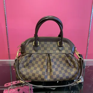 Louis and Valentino casemates
