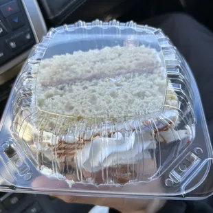 Trea leche cake