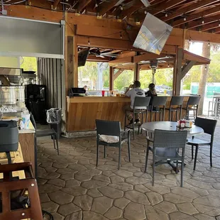 Large Patio Dining and Bar