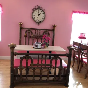 Cute twin bed table for eating in the dining area