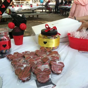 Chocolate drizzled brownies!