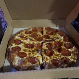 12&quot; Pepperoni Pizza 10/10 in flavor and cooked to perfection