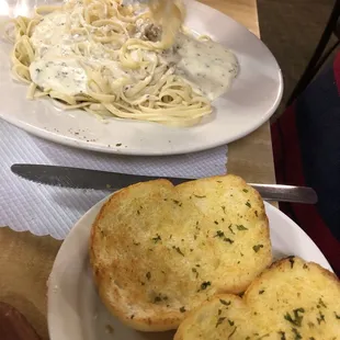 Fettuccine Alfredo