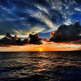 Sunset in Hawaii with Pink sails!!!