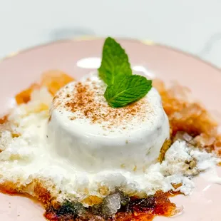 Salted Cream Flan by Pink10 - Bánh flan kem muối - Best Seller