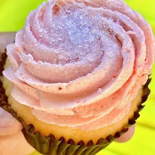 Mmmmm strawberry cupcake