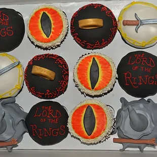 Outstanding looking and great tasting cupcakes for a &quot;Lord of the Rings&quot; themed birthday.