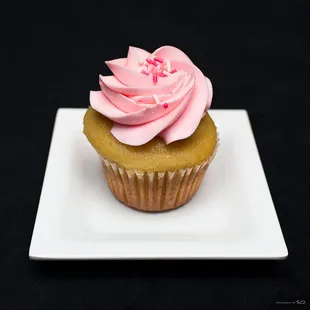 Pink PinkaBella cupcake, you looking fine!