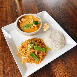 Combo Red Curry