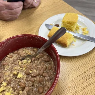 Down home cookin. Soup beans and corn bread