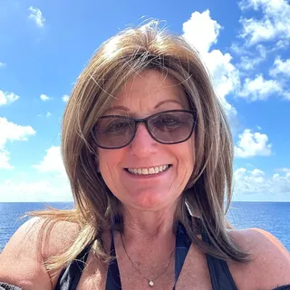 Sandra V.