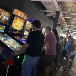 Pinball league and tournaments