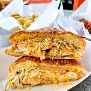 Ding Dong Chicken Sandwich |Instagram @restaurant_aholic