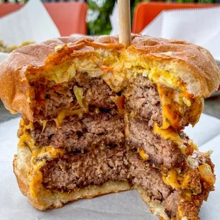 Triple G Burger [Westside style] |Instagram @restaurant_aholic