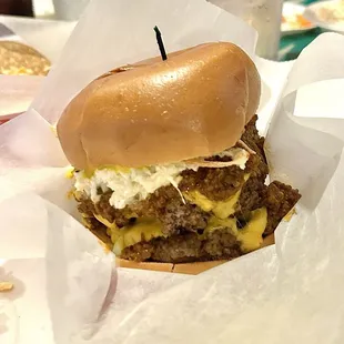 Mammoth Burger (two patties)