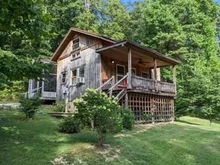 Snug Hollow Farm