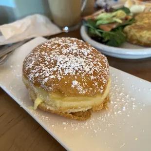 Bombolone custard