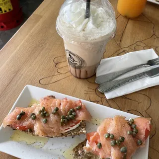 Salmon toast