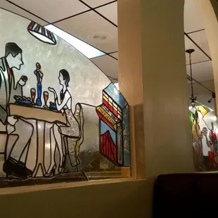 Divider between the dining rooms.